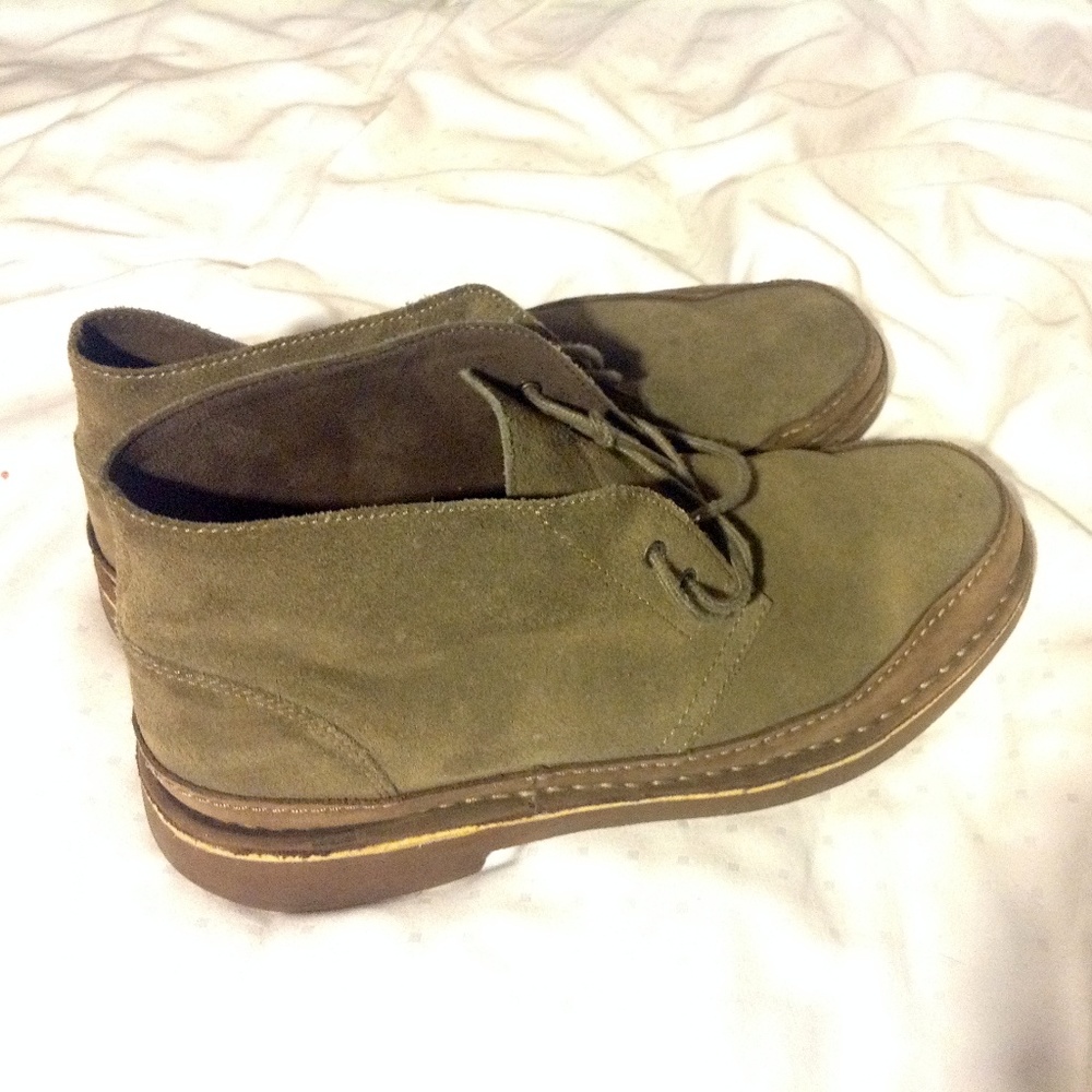 Olive Clarks Chukka Boots
